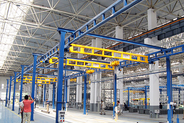 mini-crane market may be large-scale development in the next five years.jpg